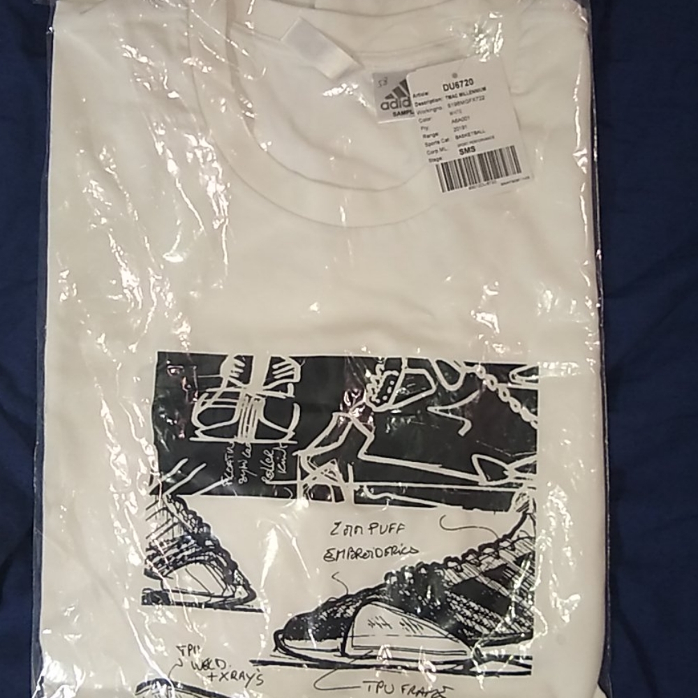 ADIDAS tshirt